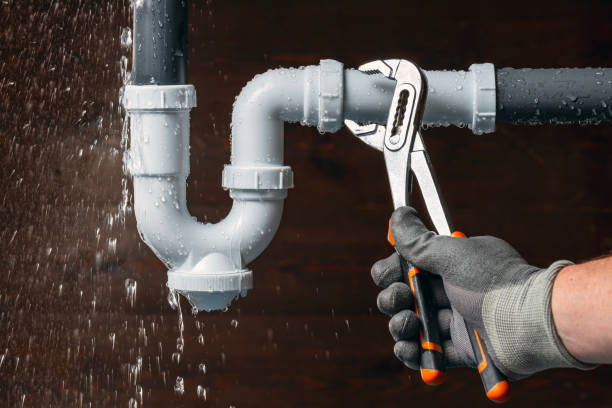 Professional Plumbing technician working in Enon, OH